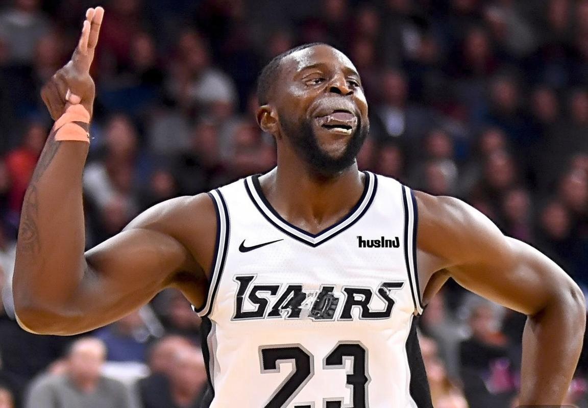 克里斯·保罗离队引关注：湖人马刺成潜在下家，未来去向何方？